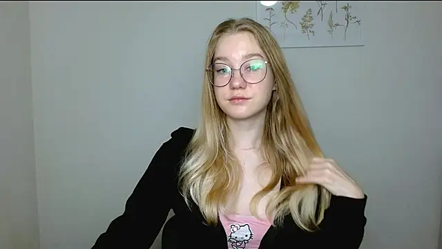 Snapshot of cindi_hot chatting on 11-02-25, 09:47 cindi hot online show from 11-02-25, 09:47