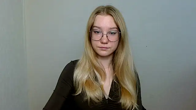 cindi hot online show from 11-14-25, 10:19