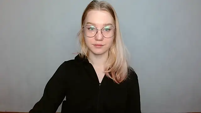 Snapshot of cindi_hot chatting on 02-09-25, 09:37 cindi hot online show from 02-09-25, 09:37