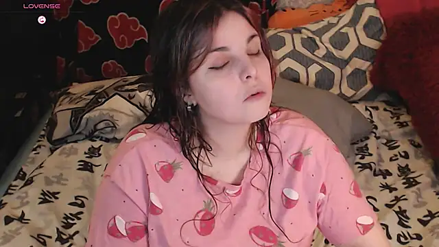Snapshot of Saya_sweet chatting on 02-15-25, 11:14 Saya sweet online show from 02-15-25, 11:14