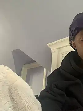 Bluesaphireee online show from 03-11-25, 09:37