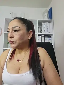 Gina Myers online show from 06-06-26, 03:12