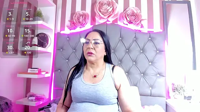 Gina Myers online show from 10-22-25, 12:26