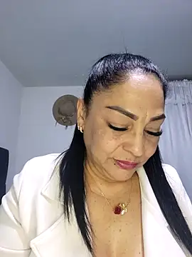 Gina Myers online show from 11-16-25, 01:43