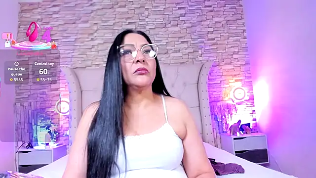 Gina Myers online show from 11-29-25, 03:34