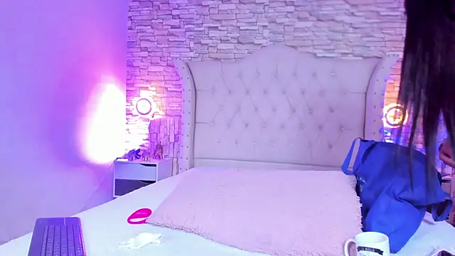 Gina Myers online show from 02-18-26, 12:23