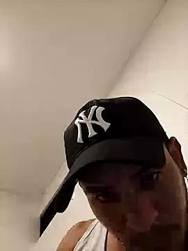 sexylatino22 online show from 12-03-24, 04:20