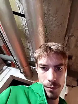 Snapshot of KidoXVII chatting on 10-15-25, 12:57 KidoXVII online show from 10-15-25, 12:57