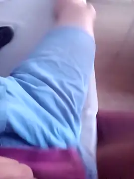 Snapshot of KidoXVII chatting on 10-01-25, 04:22 KidoXVII online show from 10-01-25, 04:22