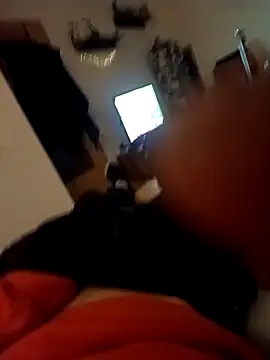 Snapshot of KidoXVII chatting on 10-16-25, 03:48 KidoXVII online show from 10-16-25, 03:48