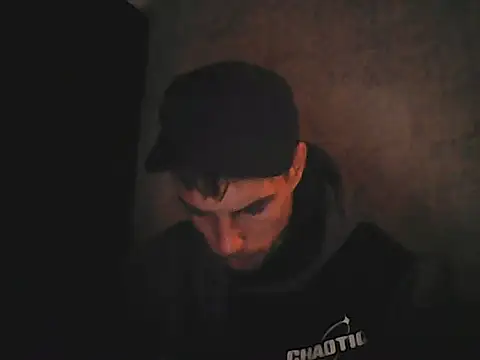 Snapshot of KidoXVII chatting on 10-02-25, 05:22 KidoXVII online show from 10-02-25, 05:22