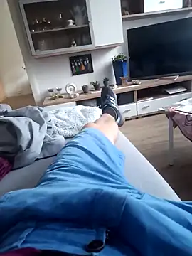 Snapshot of KidoXVII chatting on 09-30-25, 04:02 KidoXVII online show from 09-30-25, 04:02