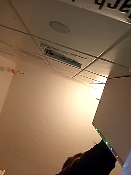 Snapshot of KidoXVII chatting on 03-10-25, 02:48 KidoXVII online show from 03-10-25, 02:48