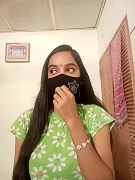 Cute-Pria online show from 12-13-24, 01:37