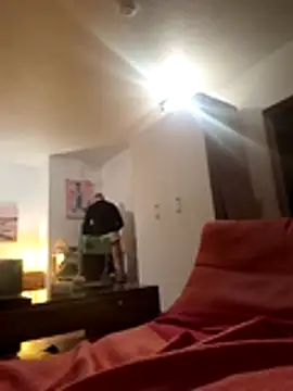 Milkasahne64 online show from 10-29-25, 05:56