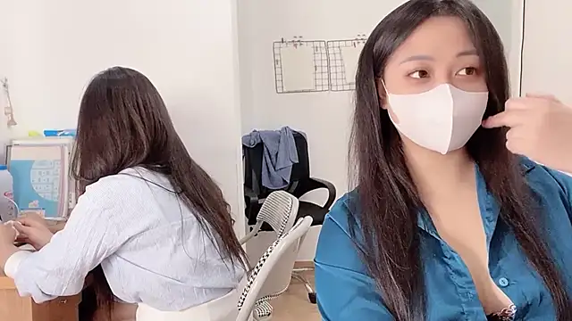 Snapshot of Bamboo_Swetie chatting on 11-25-25, 03:34 Bamboo Swetie online show from 11-25-25, 03:34