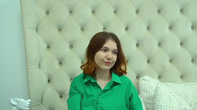 LessySmith online show from 04-19-26, 04:08