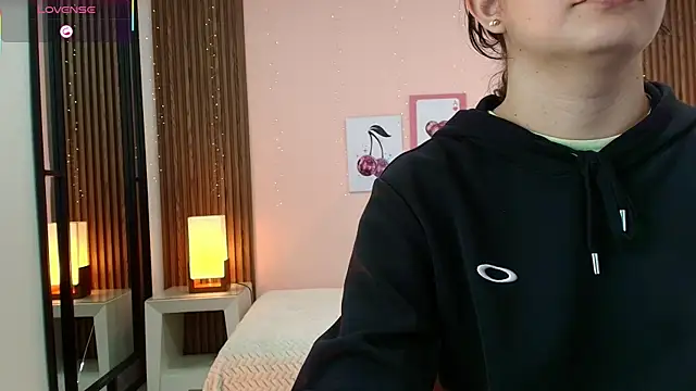 alina martinelli online show from 04-08-26, 11:44