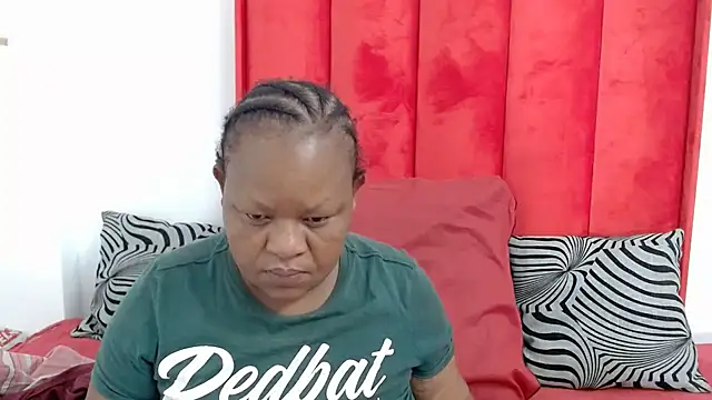 Snapshot of BBW42LL chatting on 06-03-26, 05:41 BBW42LL online show from 06-03-26, 05:41