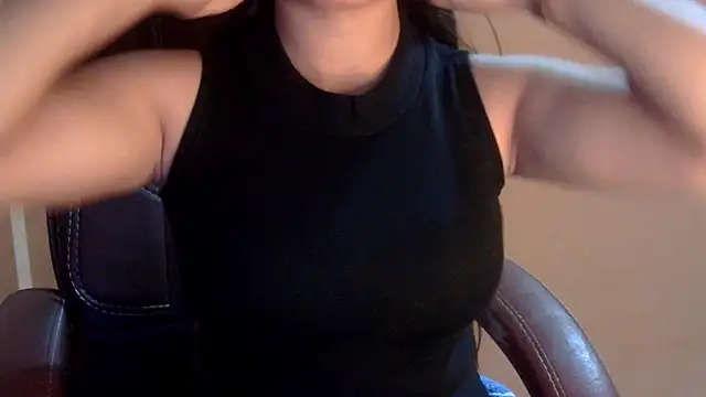 Hotty Bitch online show from 04-02-26, 06:14