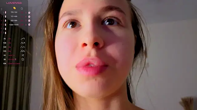 Snapshot of Dream_emma chatting on 10-10-25, 04:08 Dream emma online show from 10-10-25, 04:08
