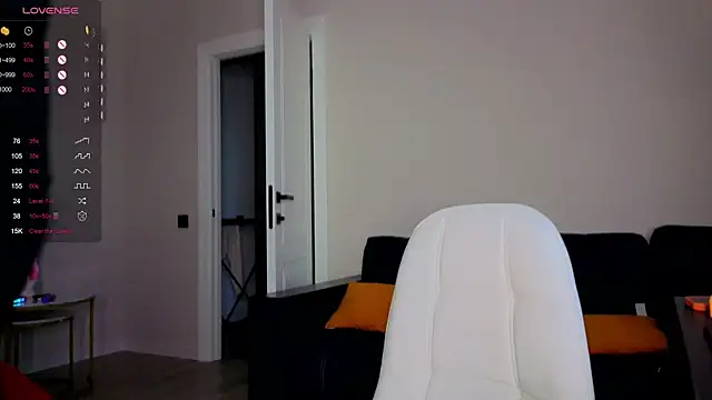 Snapshot of Dream_emma chatting on 11-18-25, 02:05 Dream emma online show from 11-18-25, 02:05