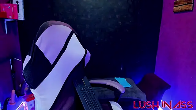 Alexa Slave online show from 06-11-26, 12:32