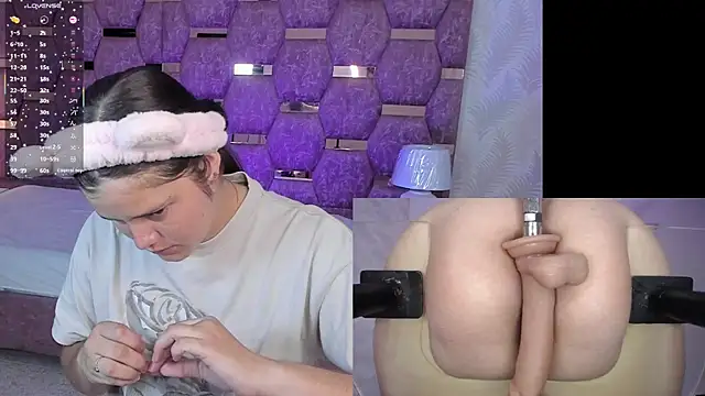 Trianna   online show from 01-10-26, 01:39