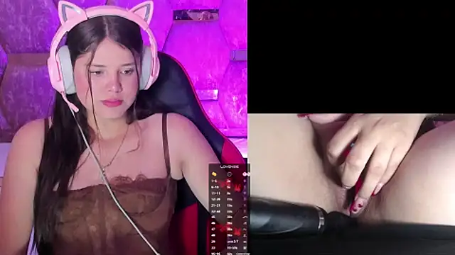 Trianna   online show from 10-07-25, 05:47