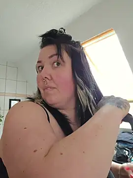 -BonnieBlack- online show from 03-31-26, 09:00