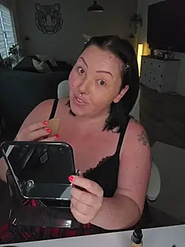 -BonnieBlack- online show from 01-08-26, 07:25