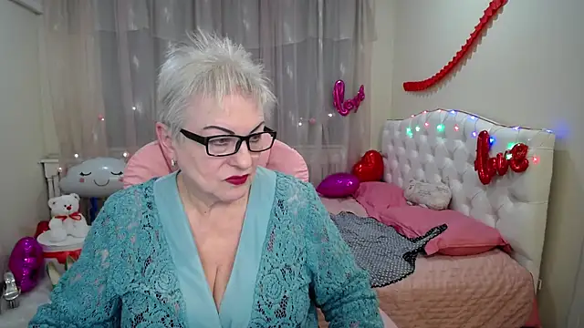 KayleSmoll online show from 02-26-25, 01:57