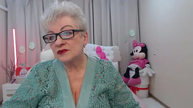 KayleSmoll online show from 04-10-26, 06:48