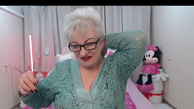 KayleSmoll online show from 04-14-26, 06:57