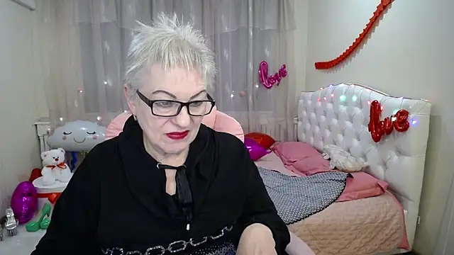 KayleSmoll online show from 02-19-25, 04:55