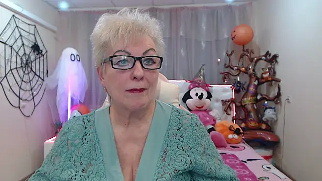 KayleSmoll online show from 11-01-25, 07:30