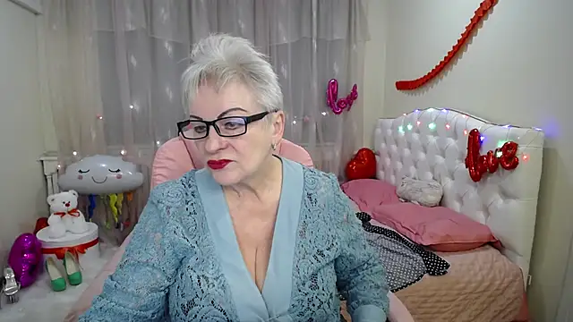 KayleSmoll online show from 02-25-25, 07:27