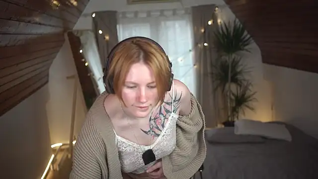 Snapshot of AkaneiroDemon chatting on 01-20-25, 02:03 AkaneiroDemon online show from 01-20-25, 02:03