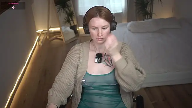 Snapshot of AkaneiroDemon chatting on 01-23-25, 01:56 AkaneiroDemon online show from 01-23-25, 01:56