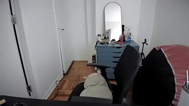 cinnamon rosa online show from 03-05-25, 12:27