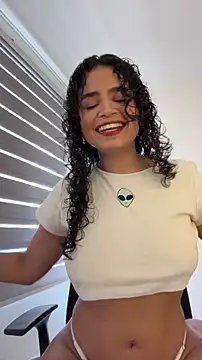 cinnamon rosa online show from 01-12-26, 07:53