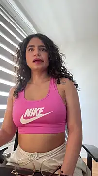 cinnamon rosa online show from 01-10-26, 07:53