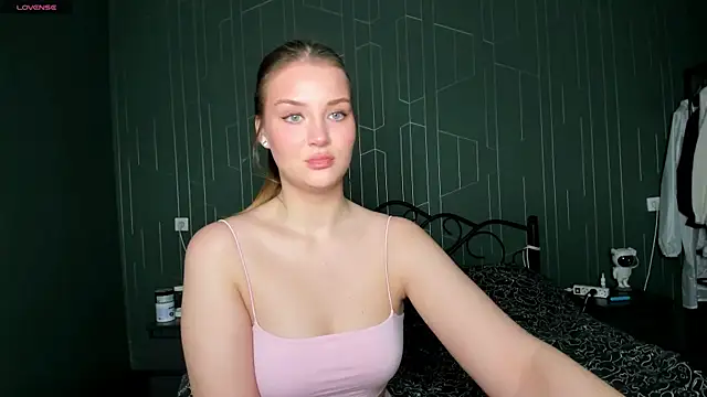 DeniRicchii online show from 12-03-25, 05:52