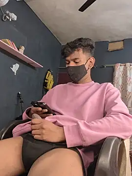 richardjames95 online show from 12-04-25, 07:02