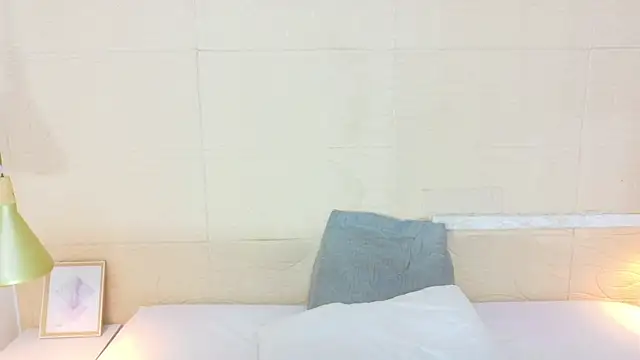 Shamiraa moore online show from 10-08-25, 07:58