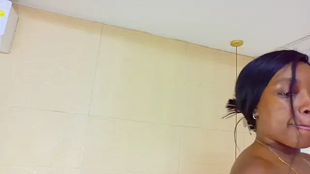 Shamiraa moore online show from 12-02-25, 08:54