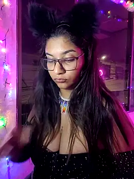 Snapshot of Sofythom1 chatting on 03-12-25, 04:30 Sofythom1 online show from 03-12-25, 04:30