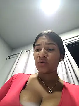 Sofythom1 online show from 04-29-26, 05:44