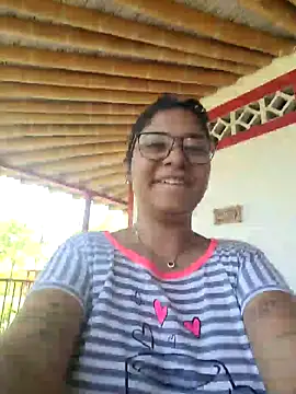 Snapshot of Sofythom1 chatting on 01-23-25, 03:32 Sofythom1 online show from 01-23-25, 03:32