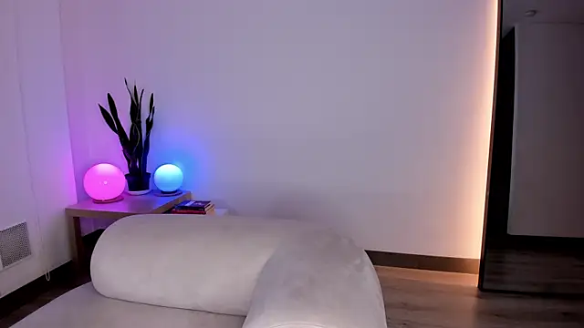 Kaarla    online show from 01-06-26, 12:14